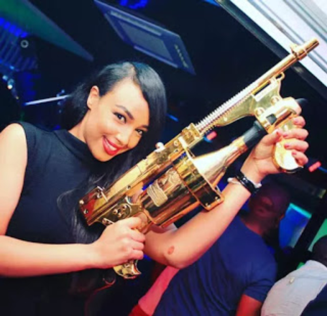 THE CHAMPAGNE GUN GOLD