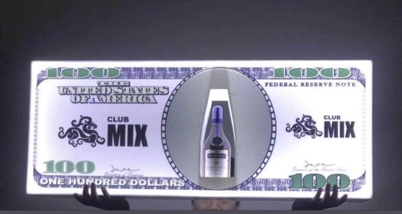 DOLLAR BILL BOTTLE PRESENTER