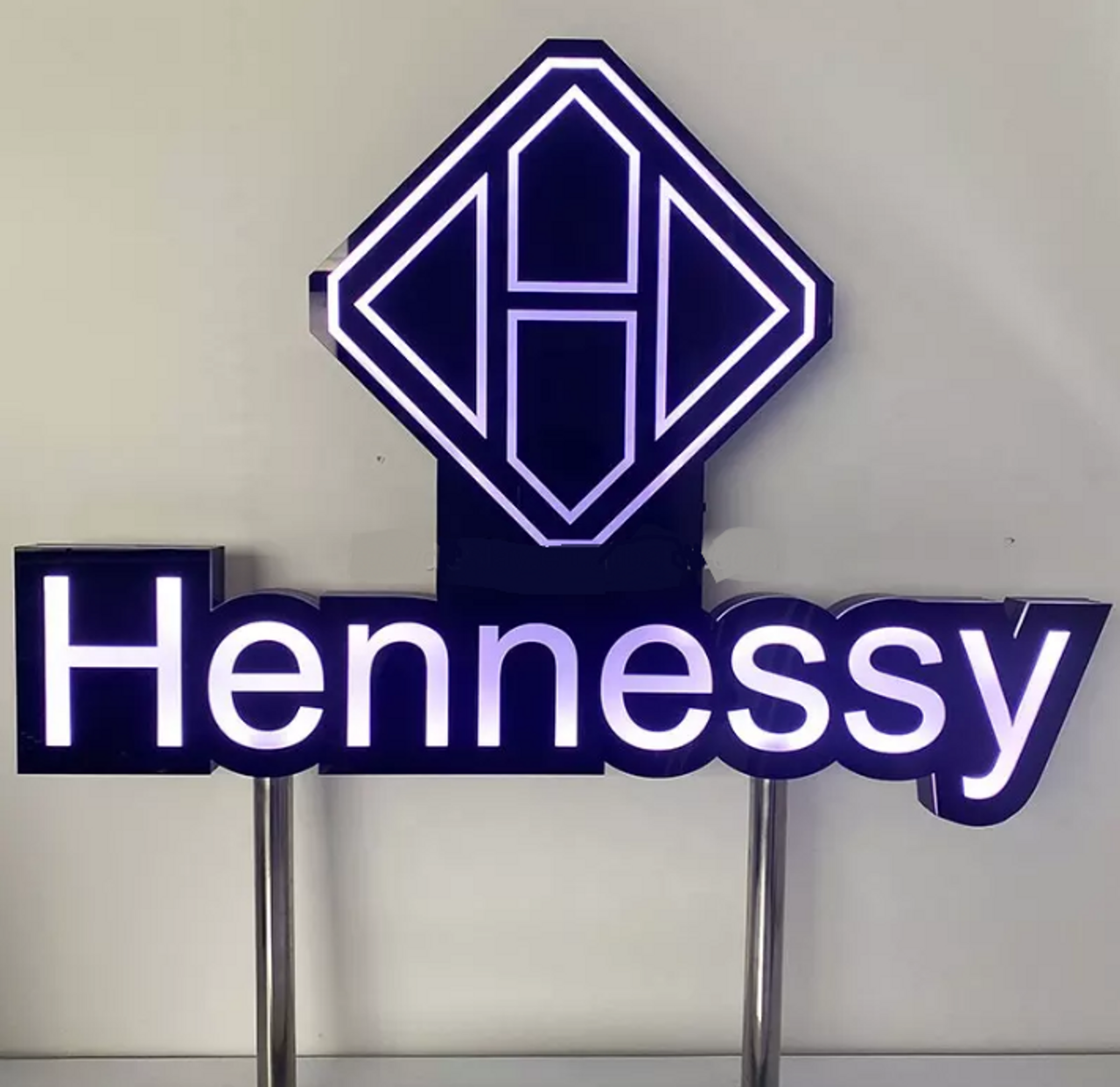 HENNESSY GLORIFIER