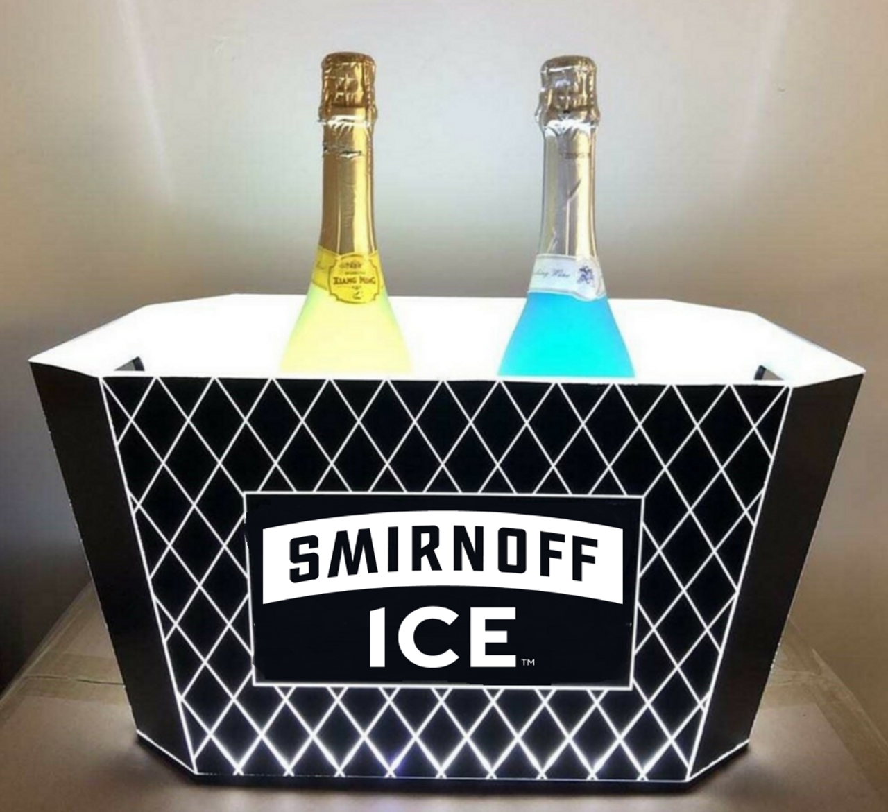 その他 Smirnoff LED Ice Bucket 9 Cups SMIRNOFF ICE VODKA LED Ice Bucket