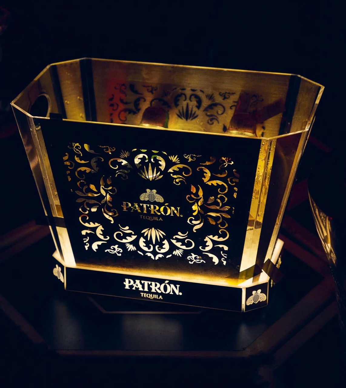 CUSTOM BOTTLE SERVICE ICE BUCKETS