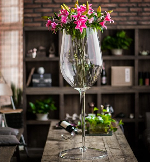 https://cdn11.bigcommerce.com/s-a7mqe/images/stencil/500x659/products/1155/3599/Wine_glass_champagne_flute_large_wine_glass_larhe_champagne_flute__27425.1520372232.PNG?c=2