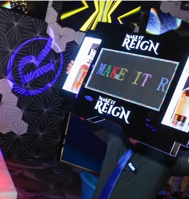 marquee-message-board-message-board-happy-birthday-sign-bottle-presenters.jpeg