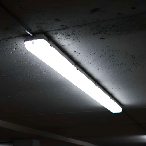 Emergency Batten Light 1.3m Polycarb Guard Dimmable Sensor Industrial Grade Maintained/Non-Maintained