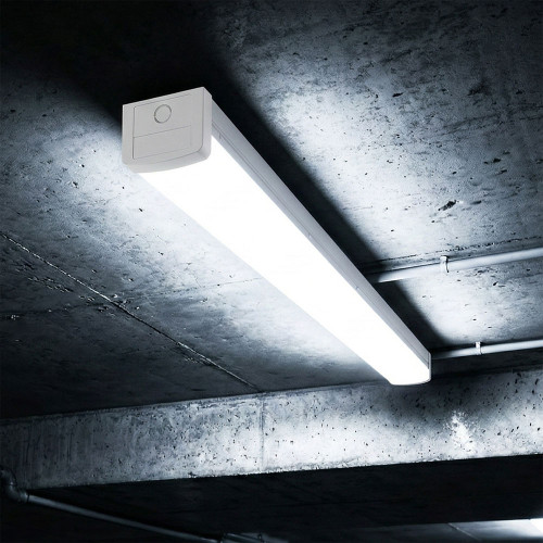 Emergency Batten Light Wide 1.2m IP44 Industrial Grade Maintained/Non-Maintained