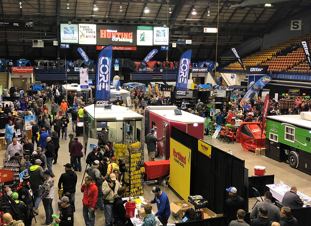 Dakota Ice Institute Preview Catch Cover