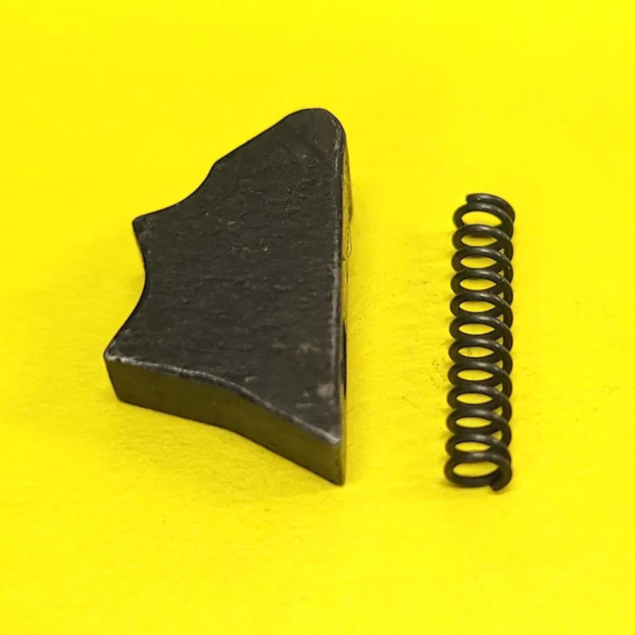 Davis Derringer Selector and Spring Brand New