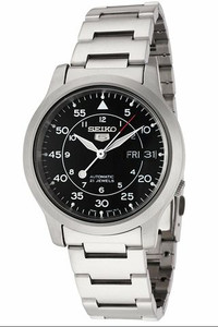 Seiko 5 Sports SNK809 Black Dial Automatic Metal Bracelet // Pre-Owned Seiko 5 Sports SNK809 Black Dial Automatic Metal Bracelet // Pre-Owned