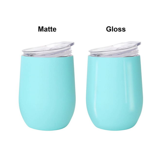 A drink bottle in turquoise featuring a matte and a gloss finish, with clear lids and a logo.