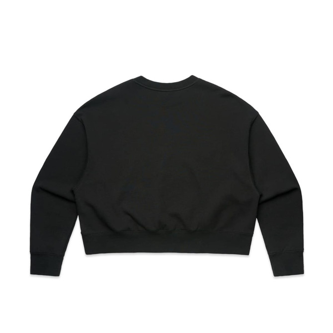 An oversized crew jumper in black, featuring a simple design with long sleeves and a round neckline.