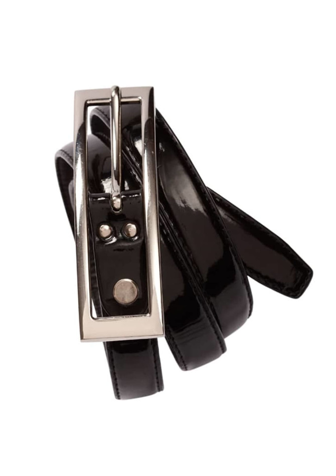 A black semi-patent belt with a shiny finish and a metallic buckle, featuring a logo on the buckle.