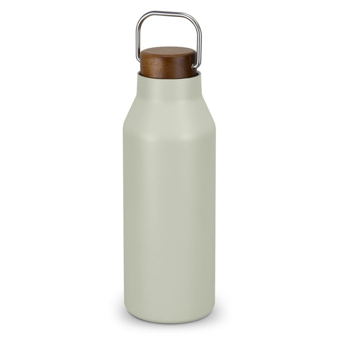 A drink bottle in a soft green finish with a wooden lid and a metal handle. Features a logo on the surface.