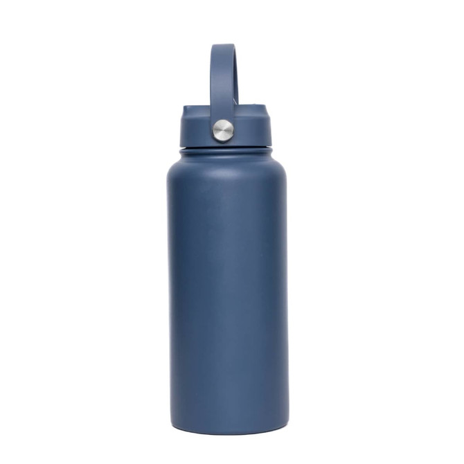 A drink bottle in navy blue, featuring a handle and a silver accent, with a logo on the side.