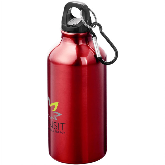 A drink bottle in shiny red, featuring a carabiner and a logo on the side.