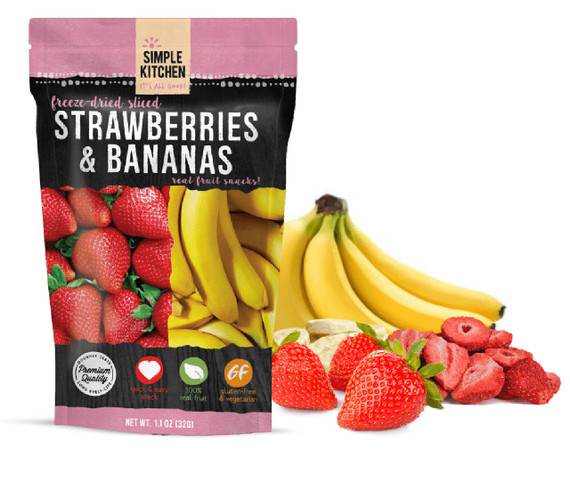 Simple Kitchen freeze dried strawberries and bananas pouch with fresh strawberries and bananas