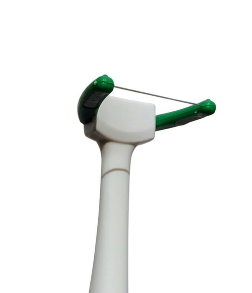 Daily Flosser Refill Heads Mint – 28 Snap‑On Replacement Tips. View of the replacement tip in the flosser handle