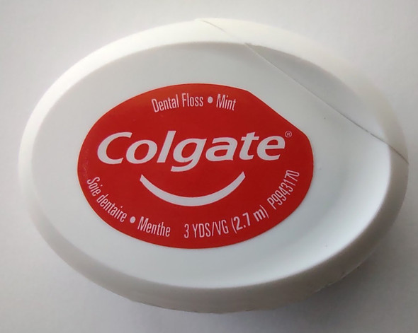 Colgate Total Floss - Travel Size