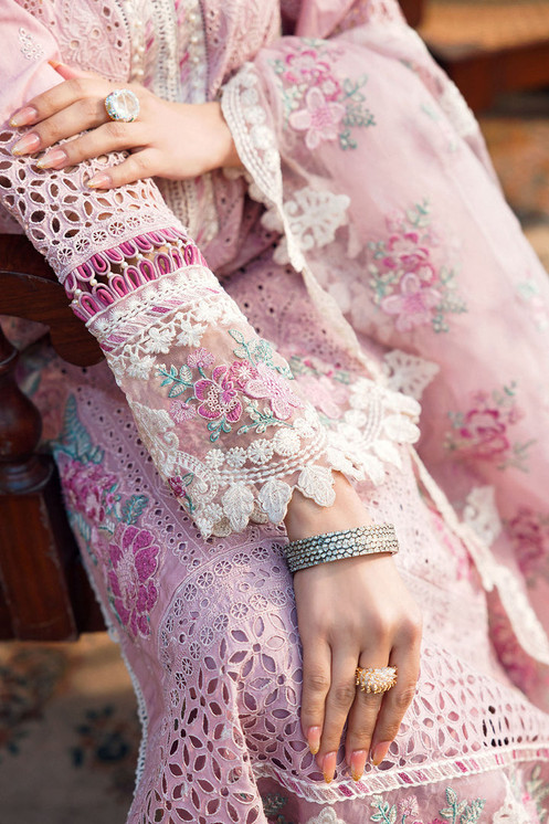 Motifz | Pakeeza | Lux Schiffli Embroidered Lawn | 4433