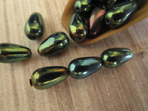 Green iris 10x6mm teardrop Czech glass beads