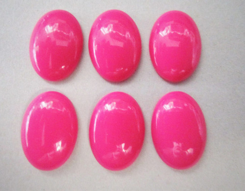 Opaque pink 13x18mm oval vintage lucite cabochon