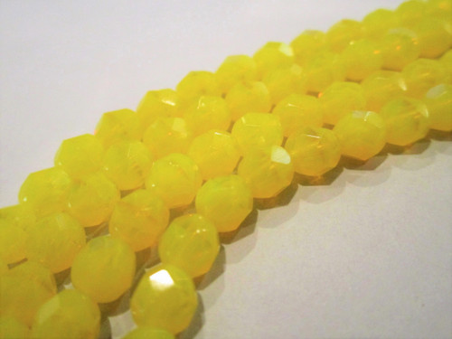 Milky yellow 6mm faceted round Czech beads