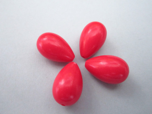 Opaque red 17mm teardrop vintage lucite beads