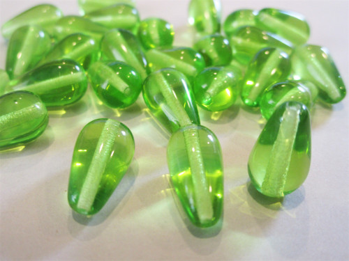 Green 15x8mm teardrop Czech glass beads