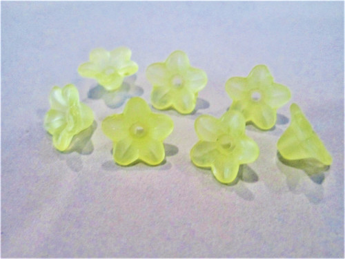 Yellow 10x5mm bell flower acrylic beads