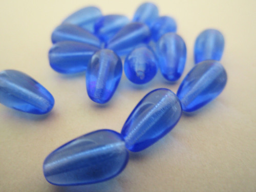 Blue 10x6mm teardrop Czech glass beads