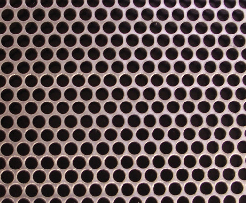 Aluminum Mesh Sheet 18" X 18" Round Aluminum Mesh Sheet 18" X 18" Round