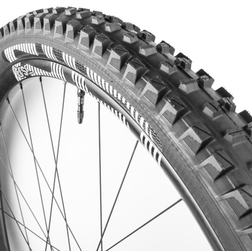 Trs Race Tire 27.5x2.35 Dual Compound 870 Grams Trs Race Tire 27.5x2.35 Dual Compound 870 Grams