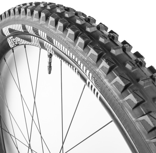 Trs+ Tire 27.5x2.35 Sticky Triple Compound Trs+ Tire 27.5x2.35 Sticky Triple Compound