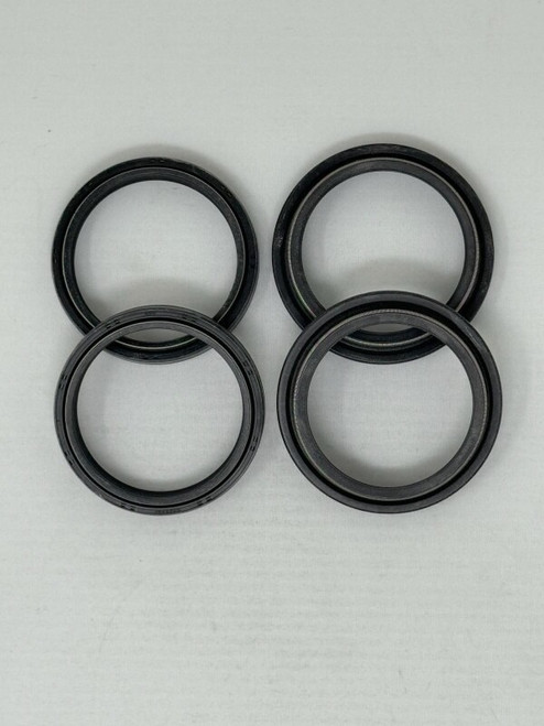 KYB 05-09 Kawasaki/ Suzuki / 05+ Yamaha / TM Front Fork Oil and Dust Seal Set 48 mm.