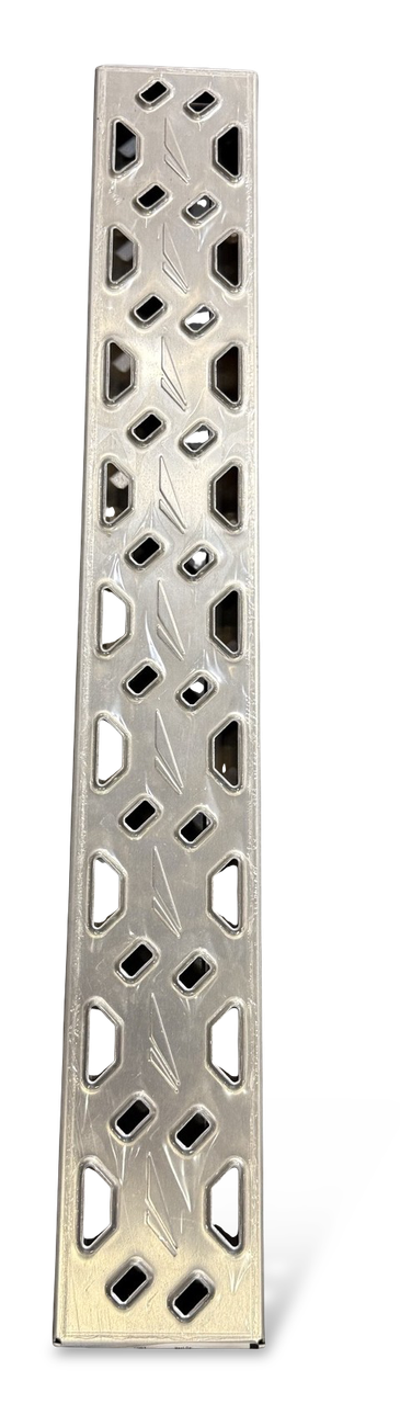 STEP, 900 MM, Alum (MOMENTUM TREAD)