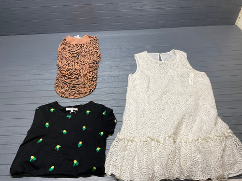 71 Unit Lot (SKU#: AB1703) Trina Turk, Calvin Klein, Workshop, Monteau, Laura Ashley, W5, Joie, Olivia Rae, Nautica, Columbia, Nicole Miller, 90 Degree, DR2, UA, Max Studio, Tahari, and more