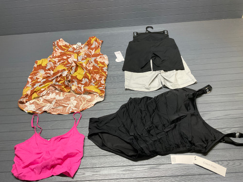 33 Unit Lot (SKU#: AB1842) Calvin Klein, Yoga Lucious Lux, Ralph Lauren, Tahari, Catherine Malandrino, Olive & Oak, Jules & Leopold, Trixxi, Marled, 21 Saints, Reformation, C by One, Sincerely Jules, Port & Ash, Nautica, and more