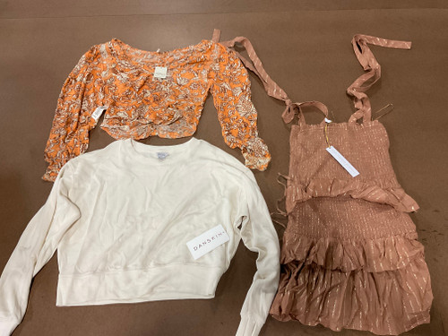 52 Unit Lot (SKU#: AB1533) Free People, House of Harlow, Danskin, Moon River, Terzo Millennio, Liv, Nike, Steve Madden, Cupcakes and Cashmere Kids and more
