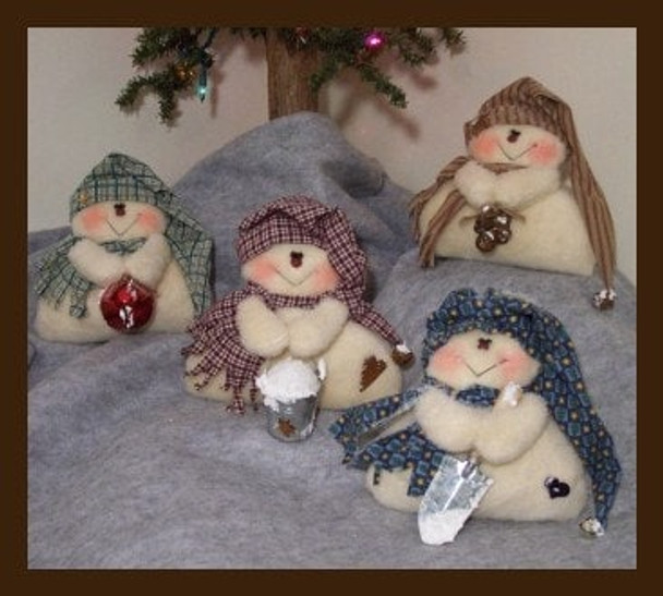 Frosty Flakes, Snowmen Cloth Doll Pattern (PDF Download) by Michelle Allen of Raggedy Pants Designs