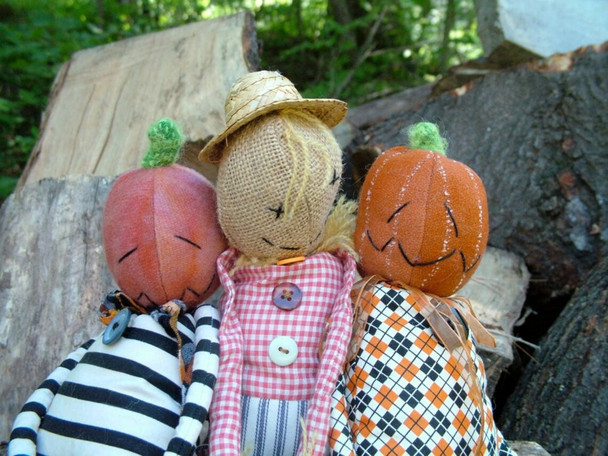 Pumpkin Headed Jack & Scarecrow Joe, Cloth Doll Pattern (Printed and Mailed) by Jennifer Carson - The Dragon Charmer