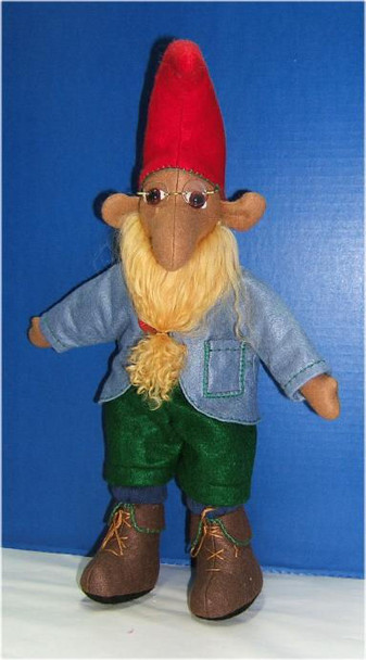 Garth Elf...About 20" Wool Felt Doll by Judi Ward. Garth Elf... About 20"... He is made from wool felt and dressed in felt...He is made from a pattern that was shared by doll club for a challenge. Sorry, I don't know the name of the pattern...