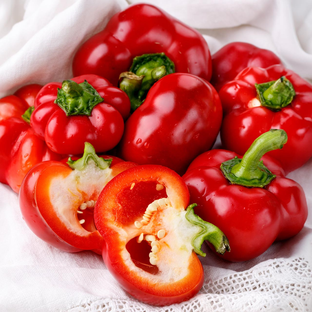 Organic Round of Hungary Pimento Pepper (Capsicum annuum)