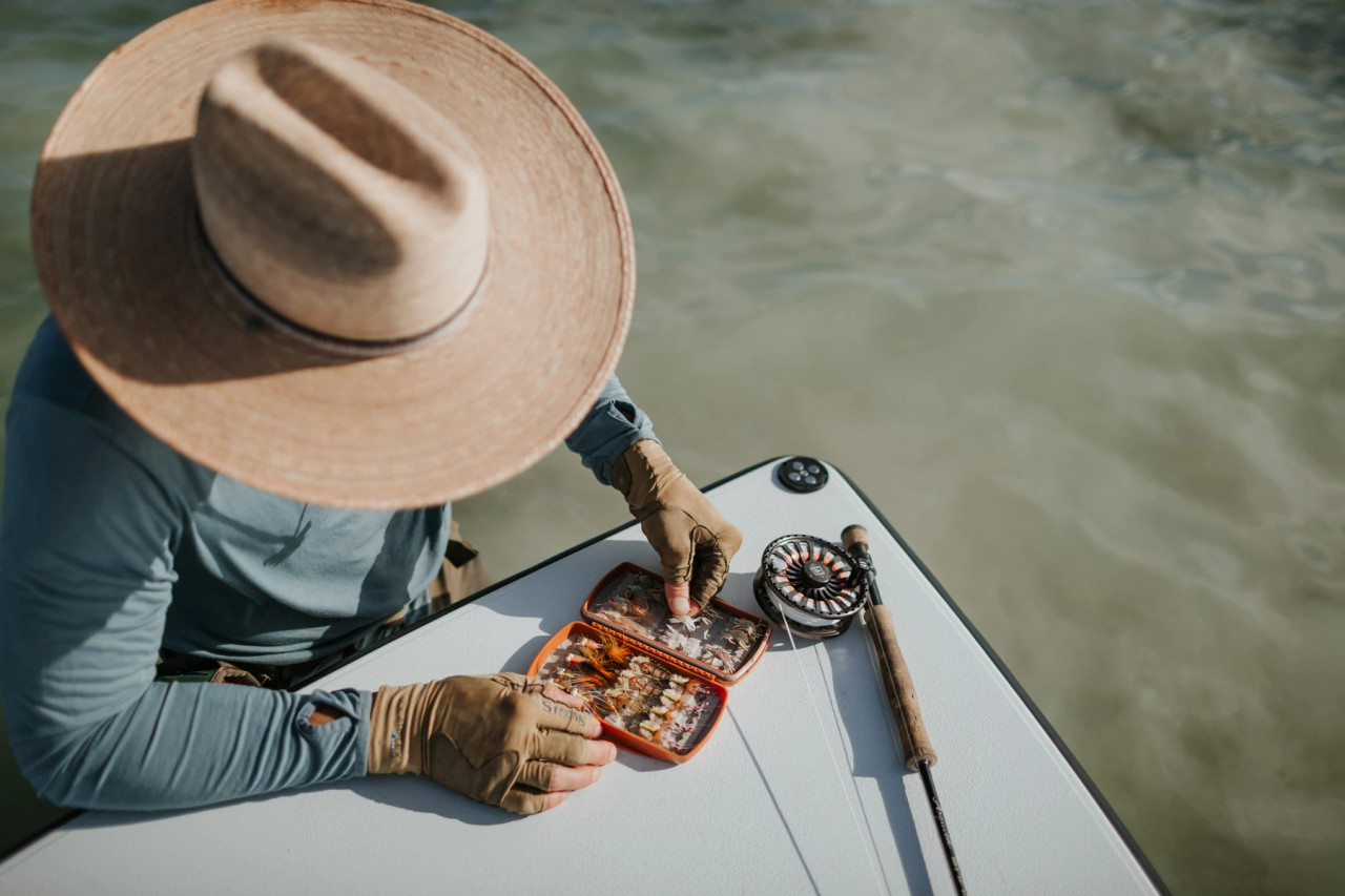 FISHPOND TACKY PESCADOR FLY BOX SMALL - WATERPROOF WITH SILICONE FLY  ANCHORING for sale online