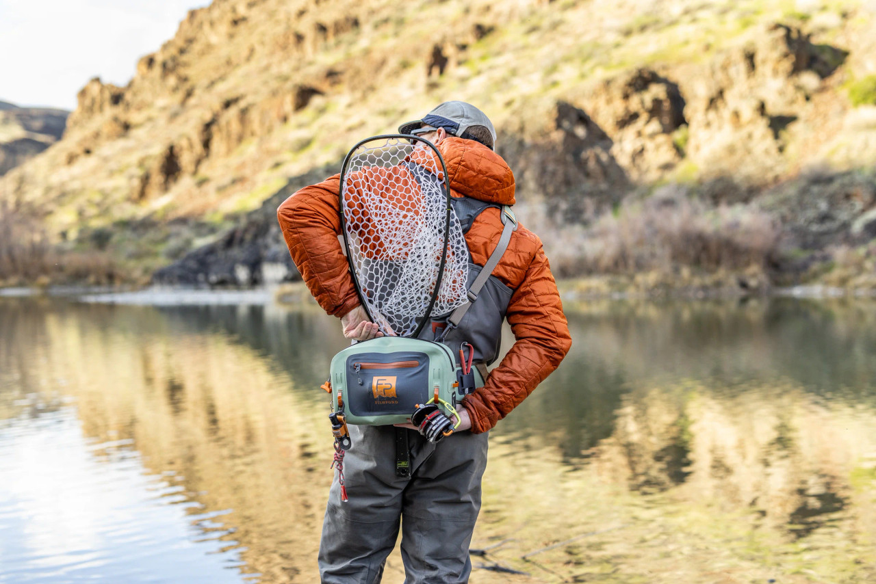 CLOSEOUT - Riverbed Camo - Fishpond Thunderhead Submersible Lumbar