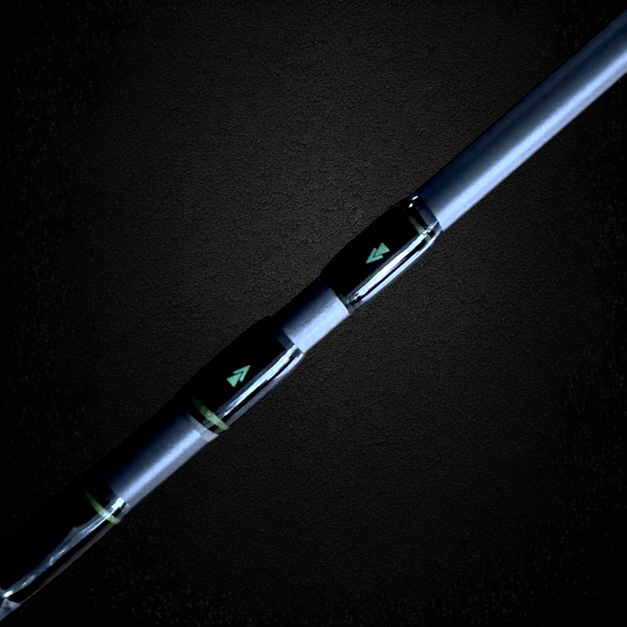 JIG GEEK ALPHA ONE 8'0 2-PIECE TWITCHING ROD W/COVER