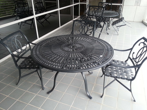  Used Tropitone Cast Aluminum Outdoor Patio Set