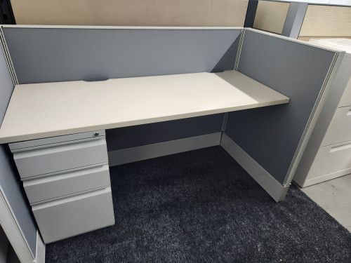 $375 each 16 Used AIS 42H 5x2.5 Call Center Cubicles. 4 Cubicle Minimum