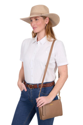 Image 1 of Thomas Cook WOMEN’S SALLY LINEN SHORT SLEEVE SHIRT