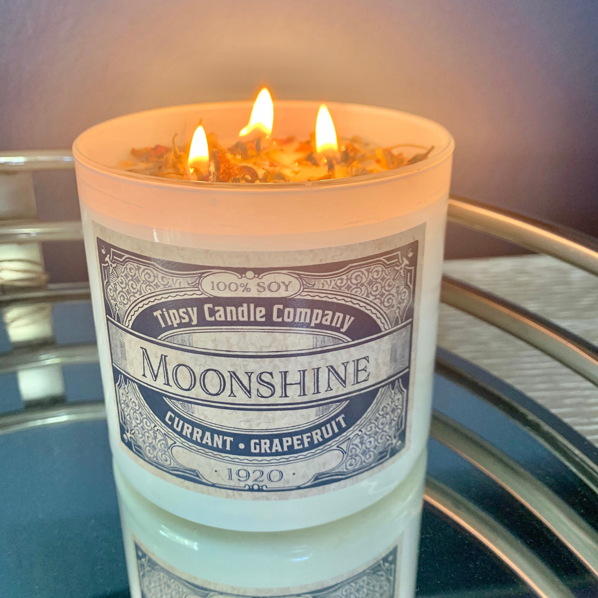 Comparing the Best Wax for Candles - Countryside