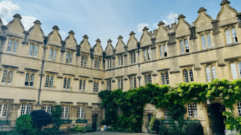 Jesus College Oxford: History, Elizabeth I & Welsh Connections