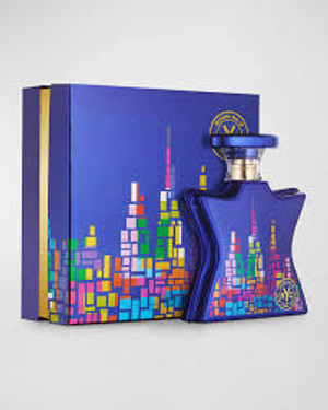 Bond No. 9 New York Nights Perfume by Bond No. 9, Released in 2017, Bond No. 9 New York Nights is an oriental vanilla fragrance intended for both women and men. This sweet and warm spicy fragrance is perfect for evening wear and special events.
The fragrance opens with floral notes of gardenia, carnation, and jasmine to entice the senses. Middle notes for the fragrance consist of floral and sea accords accented by fragrant patchouli and sandalwood. Rich coffee beans and smooth, sweet caramel make up the delicious base notes to leave you wanting more.
BOND NO. 9 NEW YORK NIGHTS 3.3OZ EDP (UNISEX) Bond No. 9 New York Nights Perfume by Bond No. 9, Released in 2017, Bond No. 9 New York Nights is an oriental vanilla fragrance intended for both women and men. This sweet and warm spicy fragrance is perfect for evening wear and special events.
The fragrance opens with floral notes of gardenia, carnation, and jasmine to entice the senses. Middle notes for the fragrance consist of floral and sea accords accented by fragrant patchouli and sandalwood. Rich coffee beans and smooth, sweet caramel make up the delicious base notes to leave you wanting more.
BOND NO. 9 NEW YORK NIGHTS 3.3OZ EDP (UNISEX)
